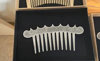 Peinetas de huertana nuevas con taras