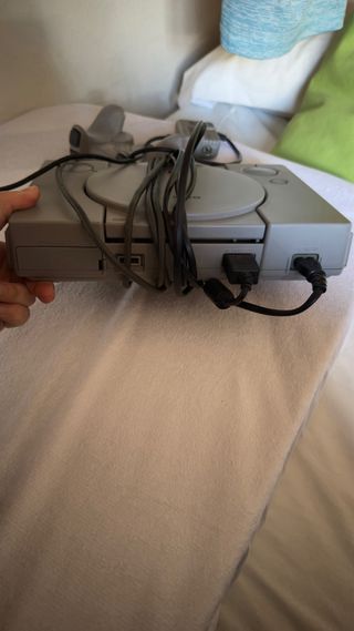 Consola Playstation 1 con mando y cables