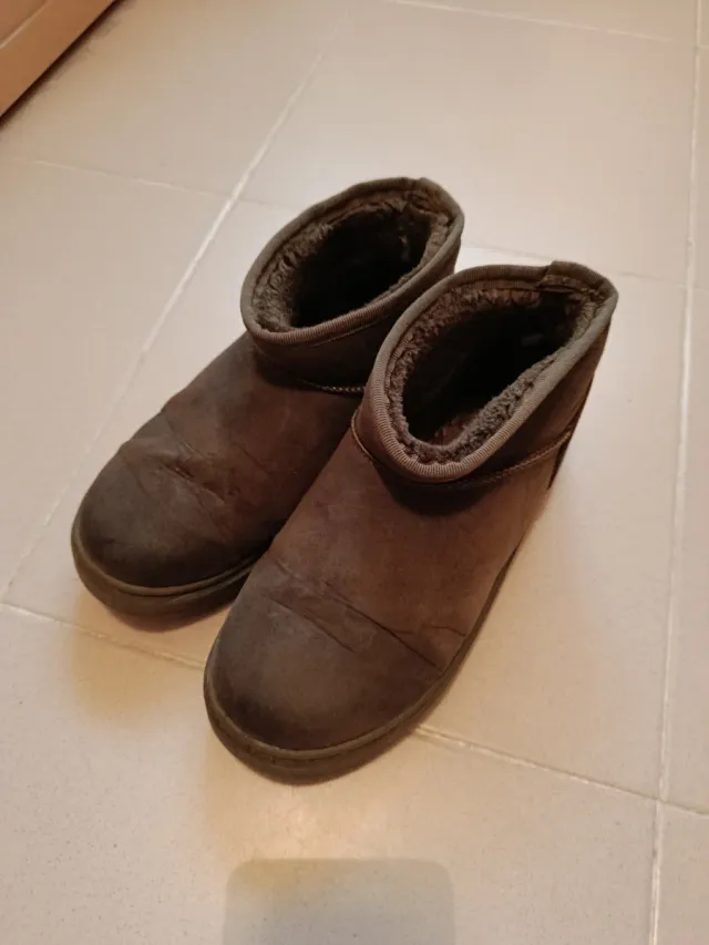 Botas negras y Verdes oscuras