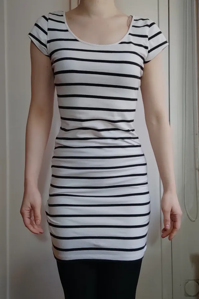 Vestido ajustado rayas blanco y negro