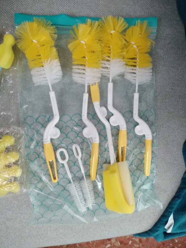 Set Cepillos Limpia Botellas y Biberones