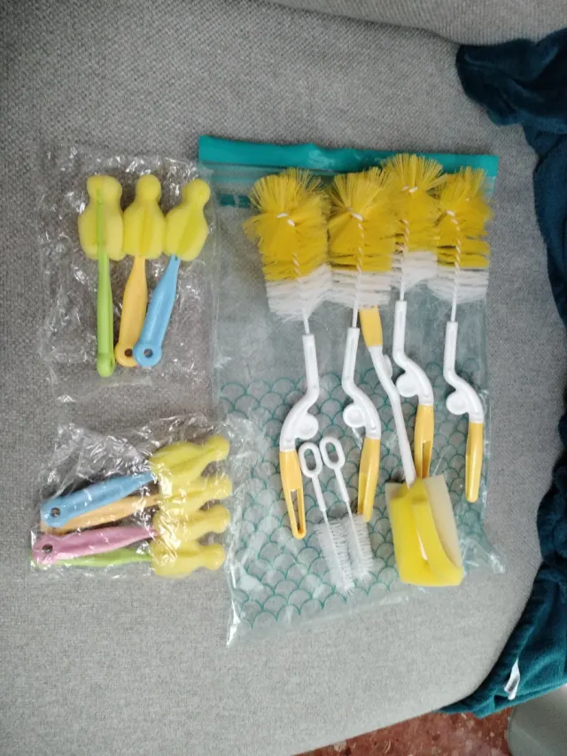 Set Cepillos Limpia Botellas y Biberones