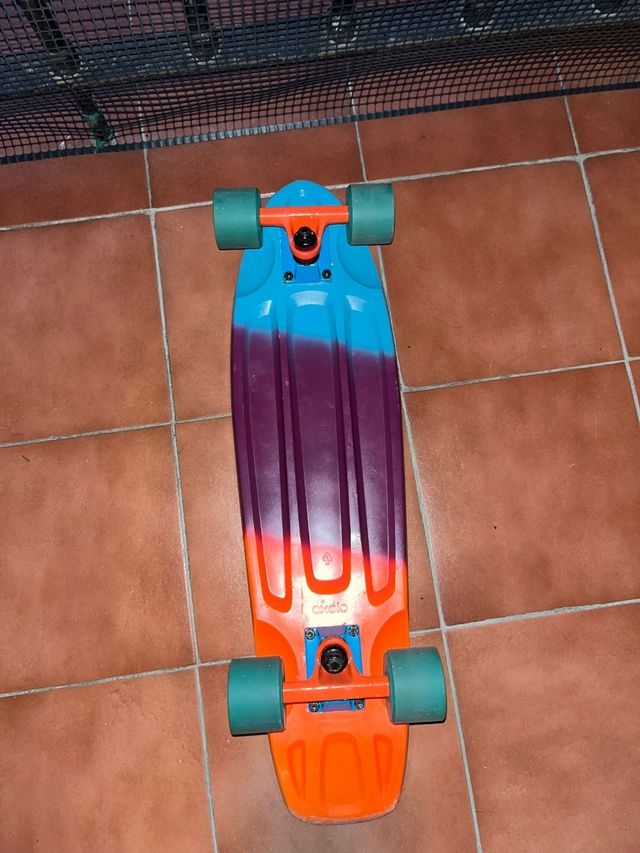 Monopatín Yamba degradado.