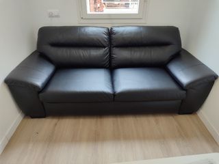 Sofá negro Malviken Ikea cuero
