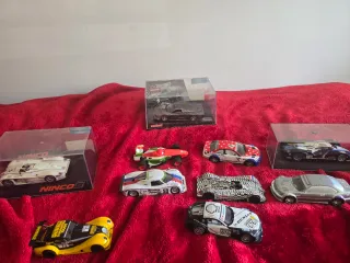 Coches Ninco y Scalextric 15€ por unidad