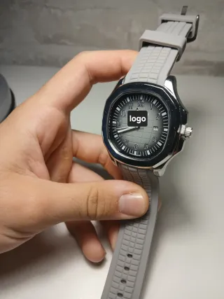 Reloj Pulsera Gris y Plateado