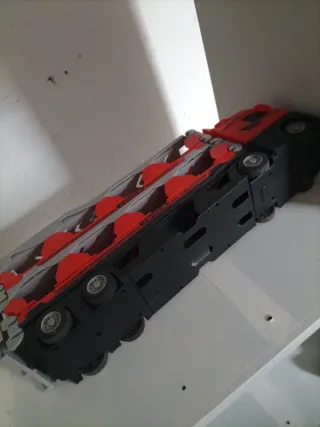 Camión de Juguete Rojo y Gris