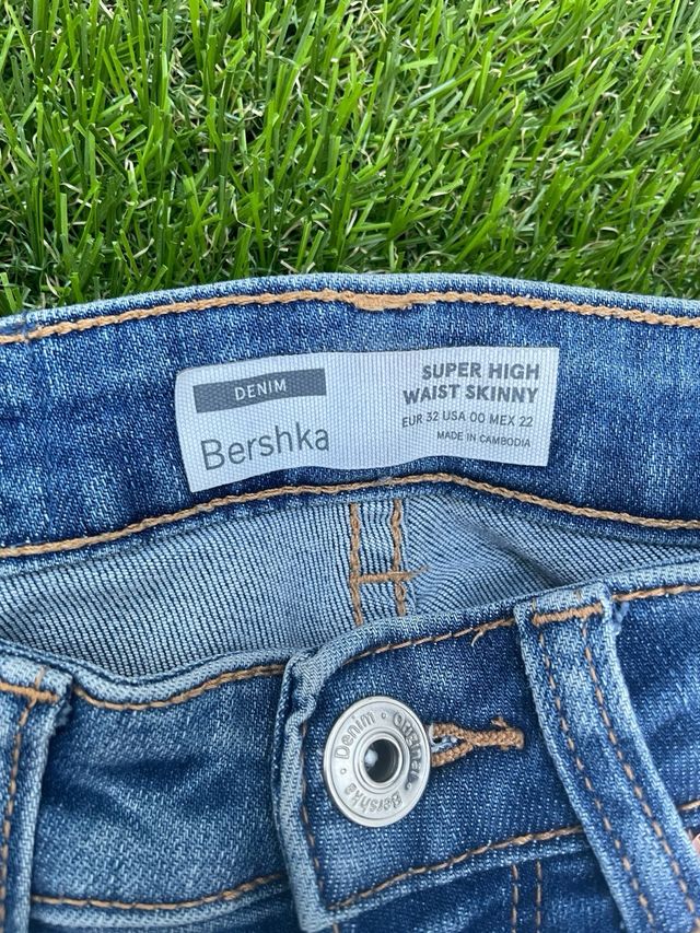 Pantalón vaquero pitillo desgastado