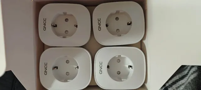 4 Enchufes Inteligentes GNCC SP11