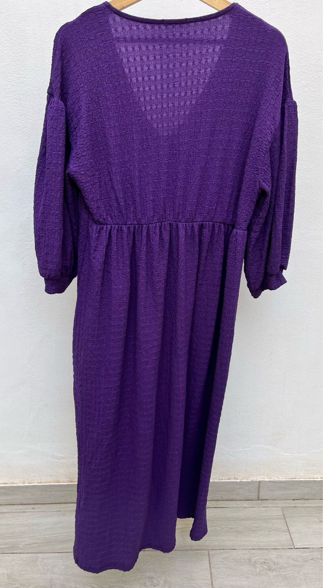 Vestido morado talla única