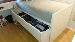 Cama juvenil con cajones y escritorio