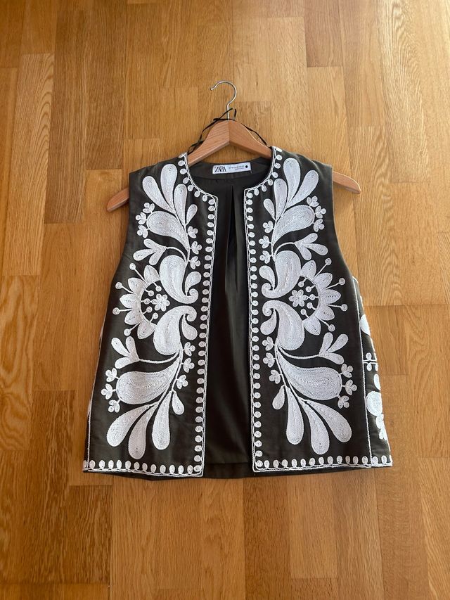 Giubbotto Zara ricamato bianco taglia M