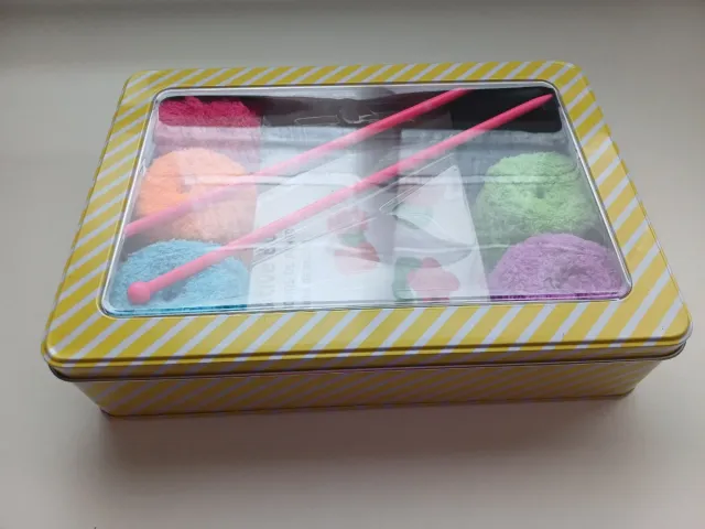 Kit de tejer con lanas y agujas