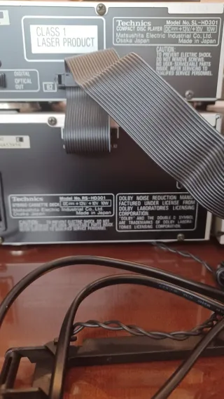 Equipo de música 4 módulos + 2 altavoces