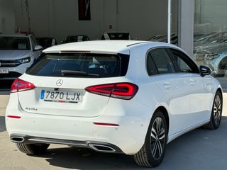 Mercedes-Benz Clase A Sedán