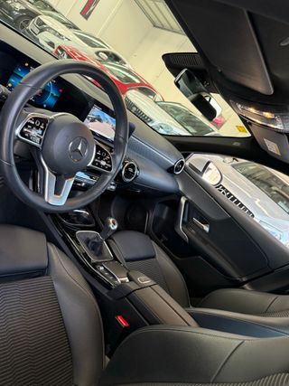 Mercedes-Benz Clase A Sedán