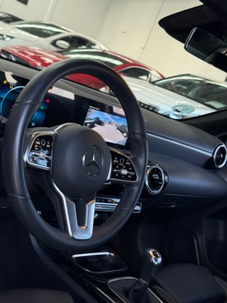 Mercedes-Benz Clase A Sedán