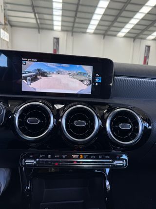 Mercedes-Benz Clase A Sedán