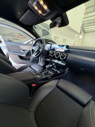 Mercedes-Benz Clase A Sedán