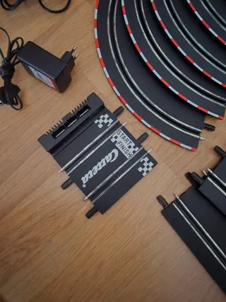 Carrera GO Circuito Pirelli Slot Racing