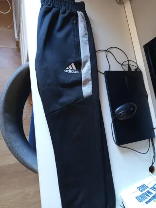 Pantalón chándal talla S