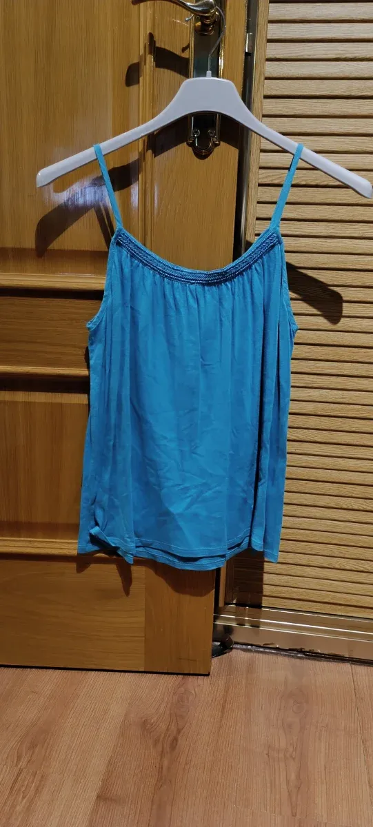 Camiseta tirantes azul