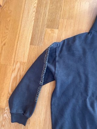 Sudadera gris Pull and Bear