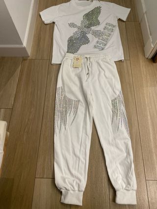 A estrenar chándal, talla M