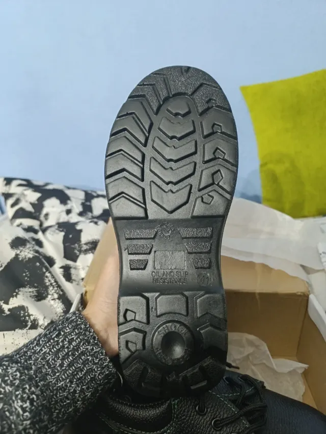 Calzado de seguridad negro