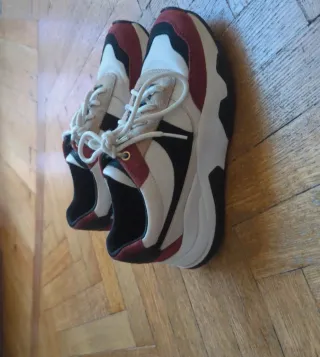 Scarpe Geox beige, nere, rosse e bianche