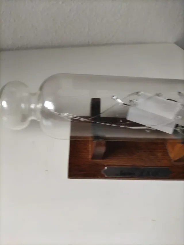 Barco en Botella de Cristal con Soporte