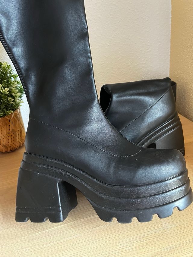 Botas altas negras plataforma