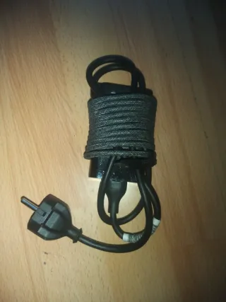 Cargador Dell Portátil