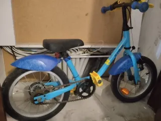 Bicicleta infantil azul