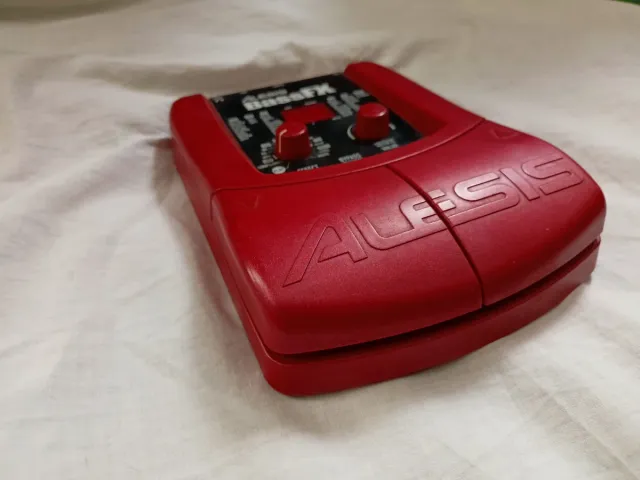 Alesis BassFX Pedal de efectos para bajo