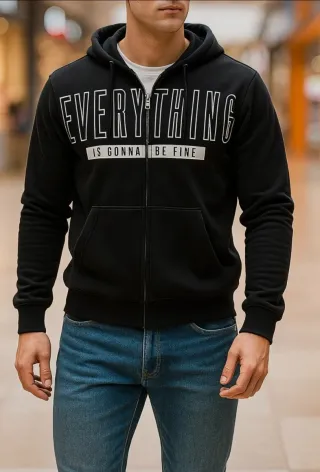 Sudadera negra con cremallera y texto