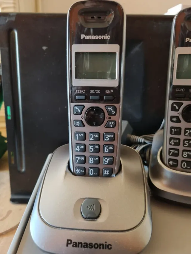 Dúo Teléfonos Inalámbricos Panasonic