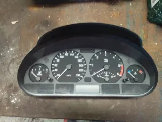 Cuadro instrumentos BMW E46 Diesel con 345.055km