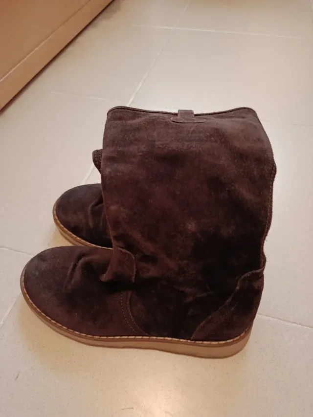 Botas de ante marrón