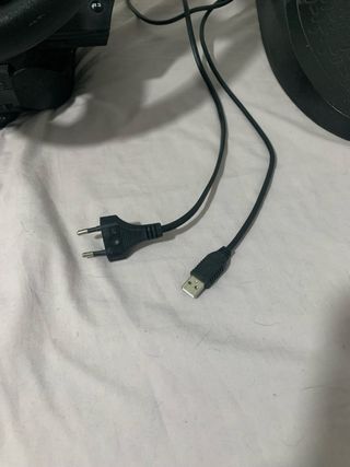 Volante Thrustmaster T150 PS4/PC