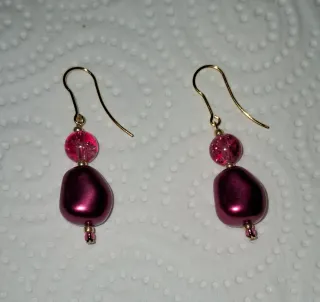 Pendientes en tonos burdeos