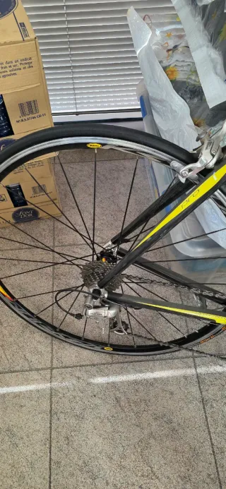 Bicicleta de carretera Scott