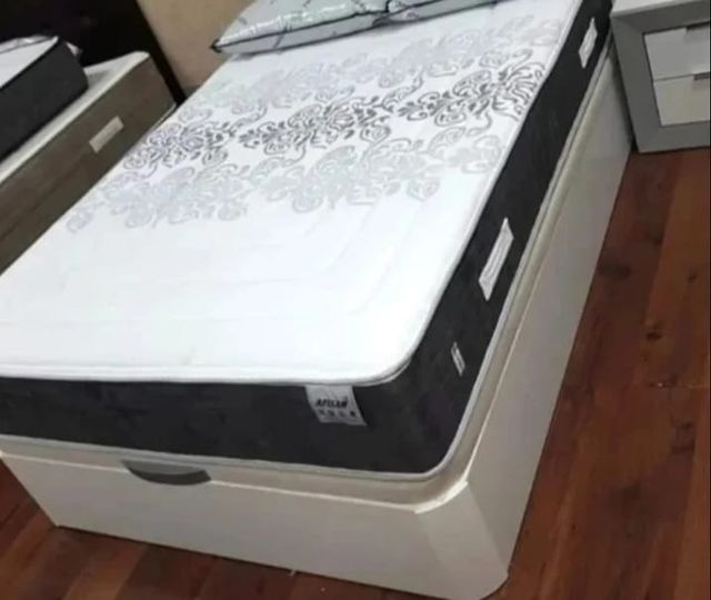 Divano letto pieghevole in legno