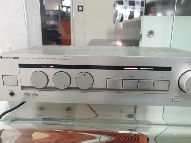 Amplificador Kenwood KA-30 Plata