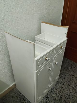 Mueble bajo lavabo blanco
