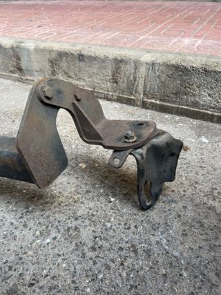 Enganche de remolque Toyota Auris 2013-2018 Brink