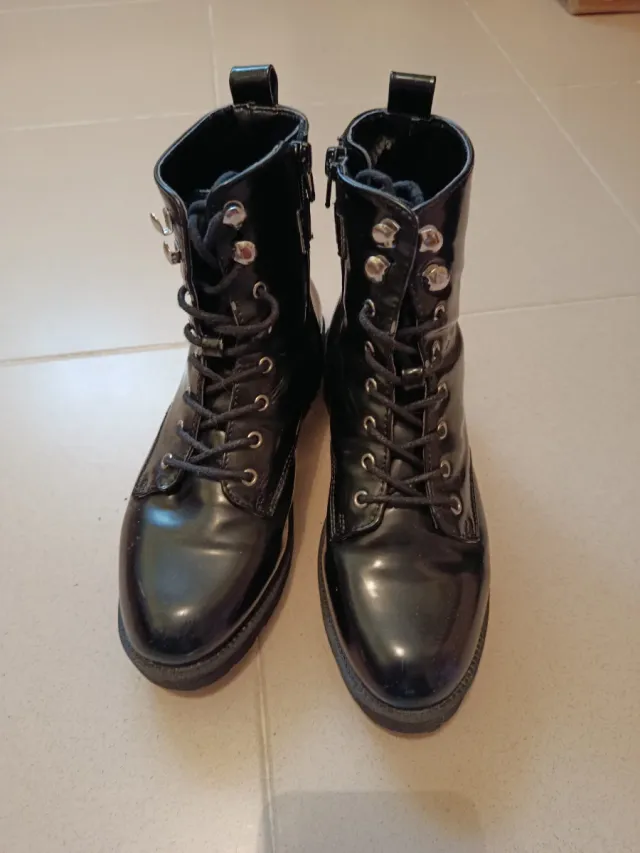 Botas militares negras