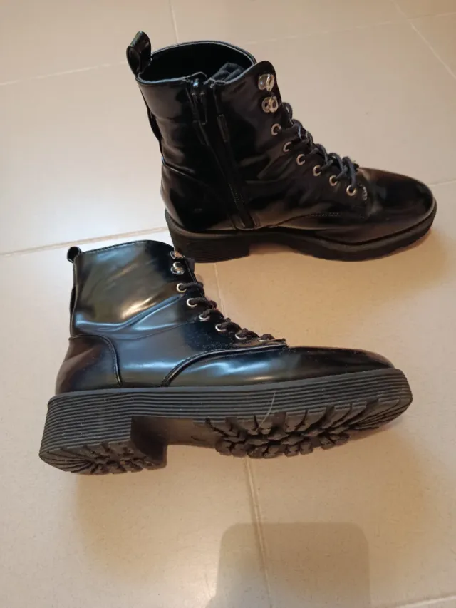 Botas militares negras
