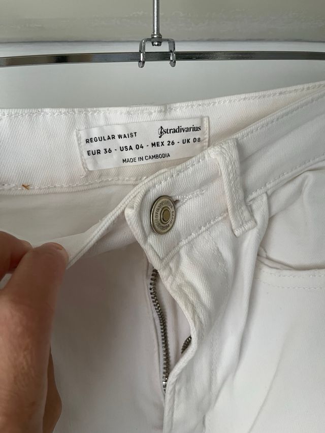 Pantalón blanco pitillo