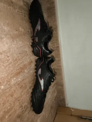 Botas de fútbol multitacos Joma Águila Talla 40-41